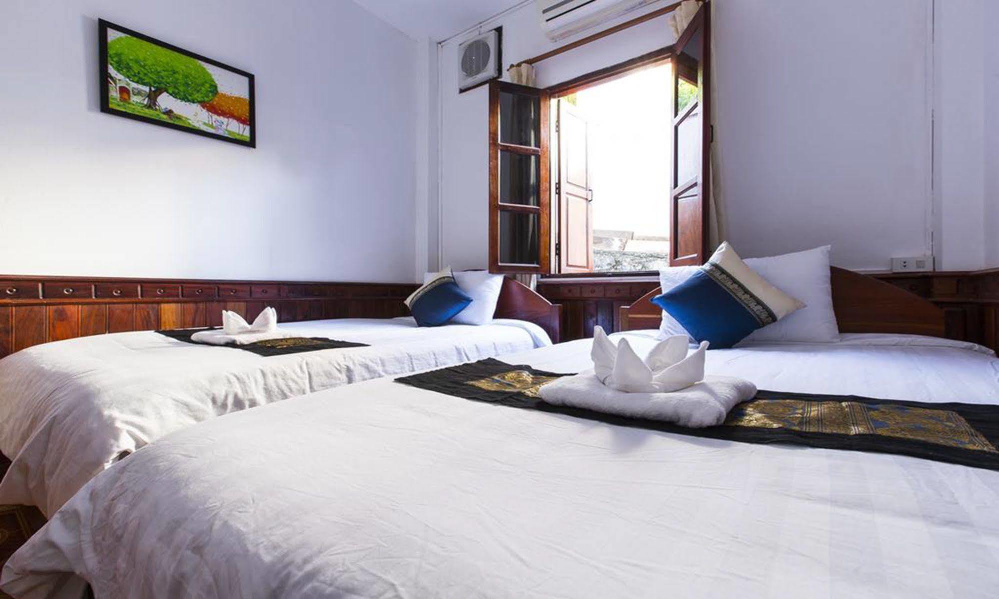 Moon'S House Hotel 루앙프라방 외부 사진