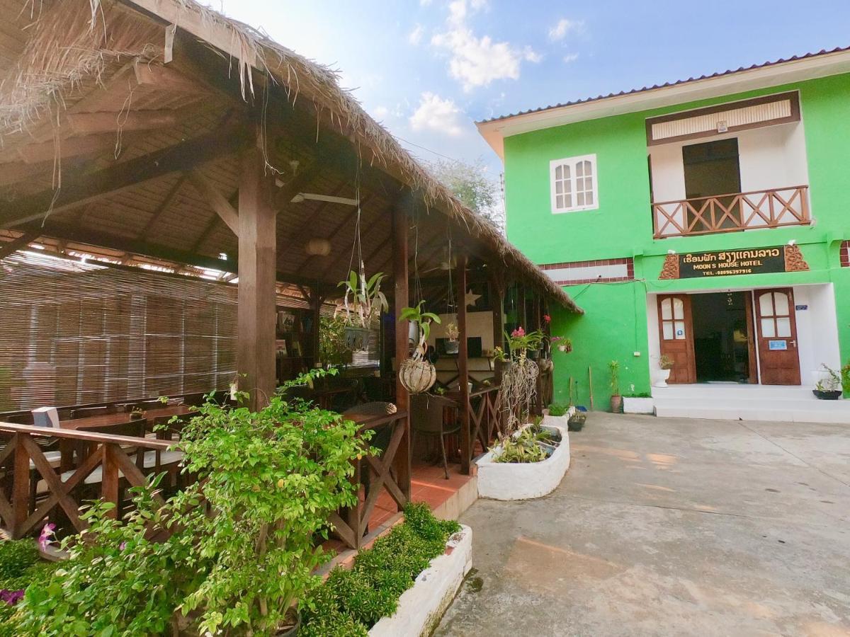 Moon'S House Hotel 루앙프라방 외부 사진